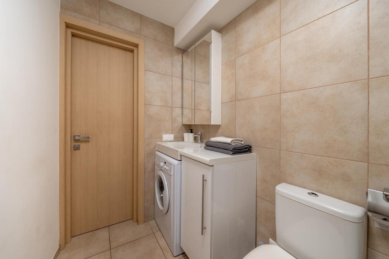 Trendy Top-Floor Stay In Heart Of Riga, Near Bars & Culture Екстер'єр фото