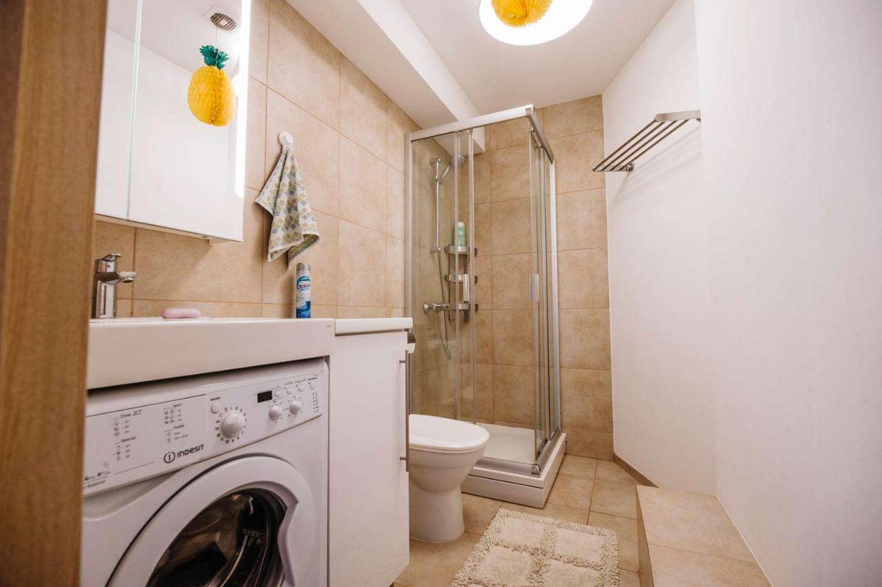 Trendy Top-Floor Stay In Heart Of Riga, Near Bars & Culture Екстер'єр фото